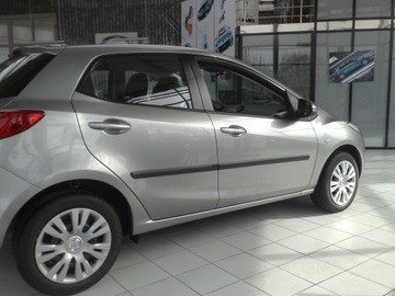 Боковые молдинги MAZDA 2 II 2007 - 2014 гг.