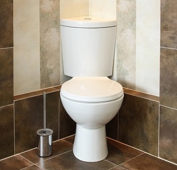 WC KOMPAKT NAROŻNY CORNER BIAŁY + DESKA Novoterm Kerra