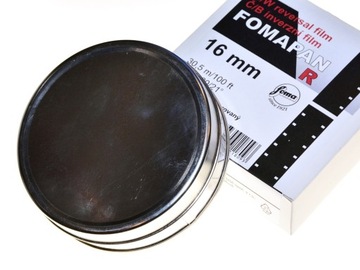 Стандартная пленочная двусторонняя камера Fomapan R100 16 мм.