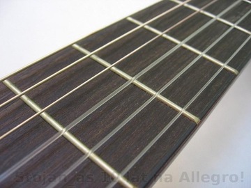 1/4 КЛАССИЧЕСКАЯ АКУСТИЧЕСКАЯ ГИТАРА для детей от 4 до 6 лет.