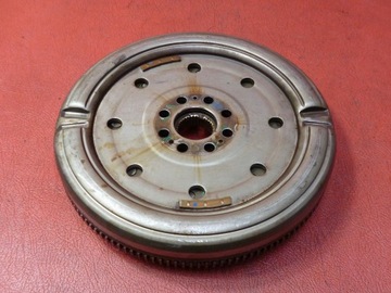 KOLO DVOUHMOTNÉ DSG VW SEAT AUDI SKODA 1.8 TFSI TSI 2.0 06J105266D