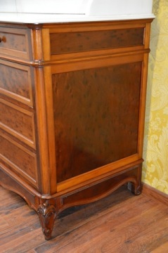 Красивый туалетный столик ROCAILLE, Франция, красное дерево