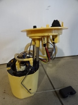 ТОПЛИВНЫЙ НАСОС АУДИ А4 Б8