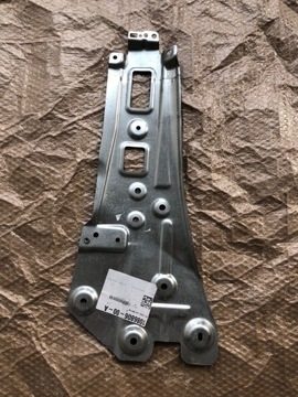 Tesla X wzmocnienie nadkola tył RH 1086806-00-A