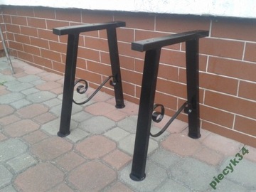 СТАЛЬНЫЕ НОЖКИ ТАБУРА С ДЕКОРИРОВАНИЕМ НОЖЕК