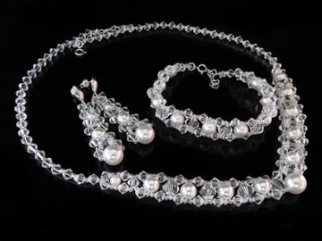 Biżuteria ślubna z kryształami i perłami Swarovski