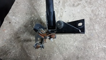 КРОНШТЕЙН КРЕПЛЕНИЯ СПОЙЛЕРА РАМКИ ACTROS