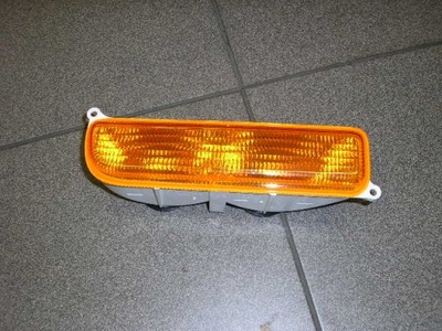 Jeep grand cherokee 97r.- поворотник правый фото №1