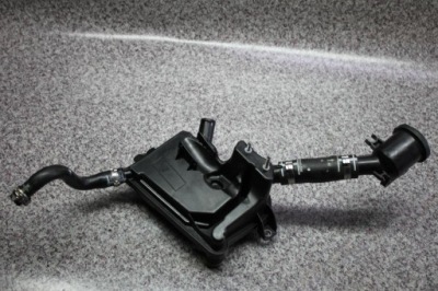 Freelander ii 2.2td4 заливна горловина оливи 9675994880 фото №1