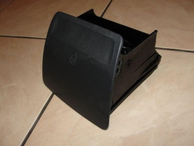 Попільничка задня тунель volvo v40 s40 1995-2000 фото №1