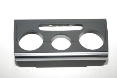 Audi q3 рамка кліматронік 8u0863263 фото №1