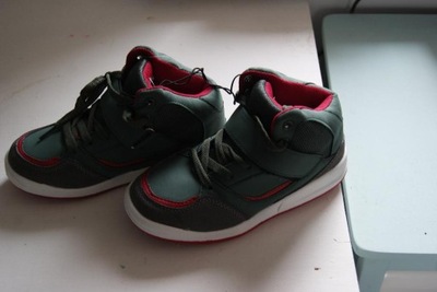BUTY DZIECIECE ADIDASY CHLOPAK BOY 30 SPORTOWE