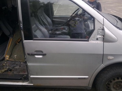 MERCEDES VITO 638 W638 V-KLASA FACING, PANEL DOOR RIGHT - milautoparts-fr.ukrlive.com