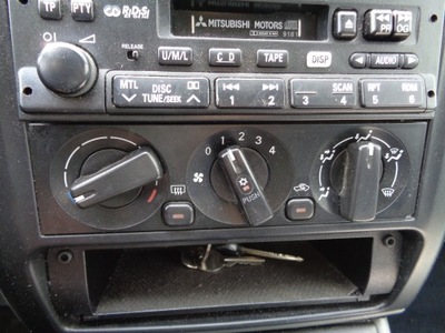 Панель обдув кондиционер mitsubishi space runner ii 99- фото №1