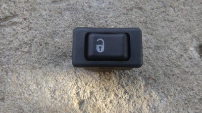 Nissan primera p11 перемикач фото №1