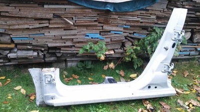 Поріг двері передніх лівих dacia sandero stepway1 фото №1