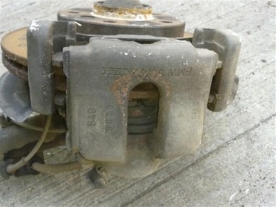 CALIPER RIGHT FRONT BMW Z3 CABRIOLET  