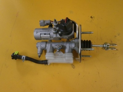 Lexus ls600h ls 07- насос гальмівна 138110-10440 фото №1