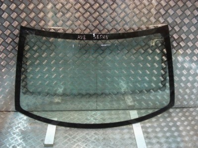 Toyota avensis sedan 2000 стекло задняя задняя фото №1