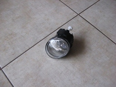 Правий протитуманна фара --- nissan almera tino !!!! фото №1