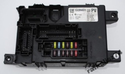Модуль коробка bsi opel corsa d 13286031 brzeg фото №1