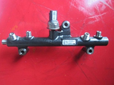 Молдинг впрыскная ford c-max focus 2.0 tdci фото №1