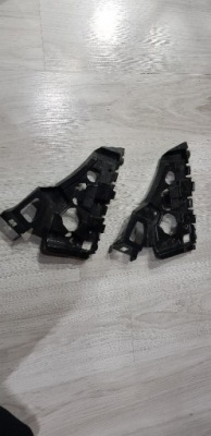 Opel astra j напрямна бампера правий перед 1336873 фото №1