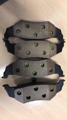 Chrysler 300 dodge ram гальмівні колодки задня nowe оригінал фото №1