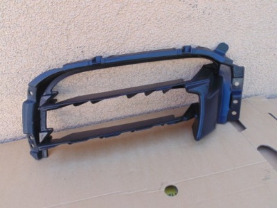 Решётка бампера panamera 971807986 правая фото №1