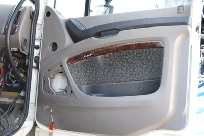 Обивка дверь обшивка daf xf 105 фото №1