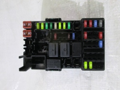 Коробка запобіжників opel adam 1.2 фото №1