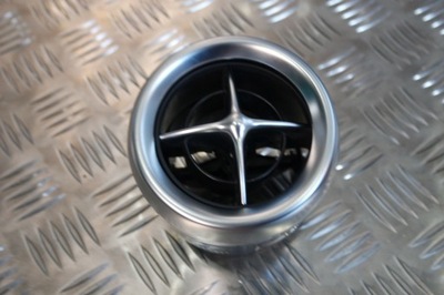 Центральна решітка обдув mercedes sls w197 фото №1