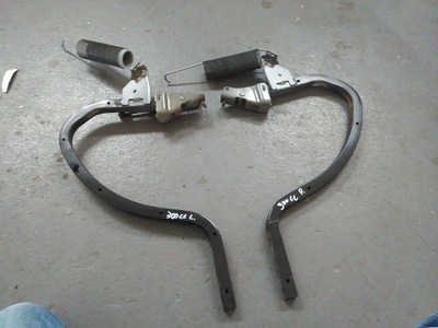 Chrysler 300c ii lancia thema 11- петлі кришки фото №1