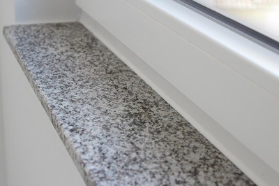 parapety granitowe zewnętrzne parapety wewnętrzne granit czarny szary