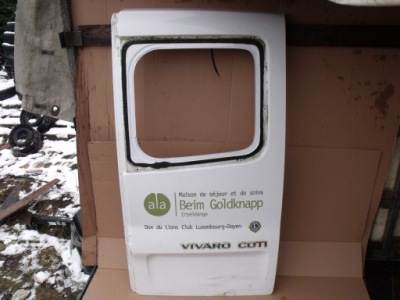 Дверь задняя задние правое trafic vivaro primaster oryg фото №1