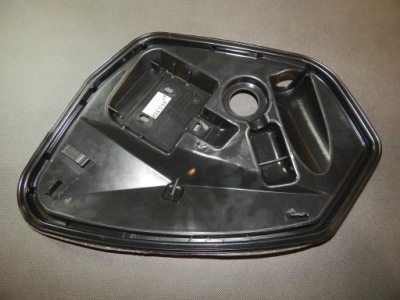 Skoda superb 3v заглушка дверь левый p 3v0837915e фото №1