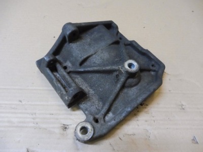 Pajero sport основание кронштейн компрессора 3.0 99r фото №1