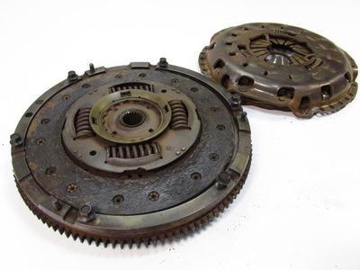 Сцепление двухмассовый ford mondeo mk3 2.0 tddi фото №1