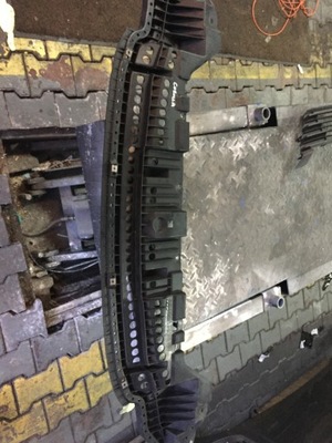 Плита защита pod бампер toyota corolla e16 фото №1