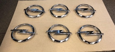 OPEL AGILA EMBLEMAT LOGO ZNACZEK 09204874 NOWY ORG