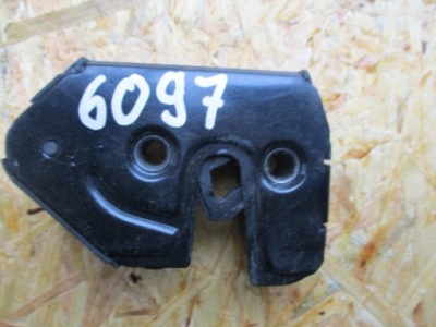 Land rover discovery iii замок левый крышка багажника задняя фото №1