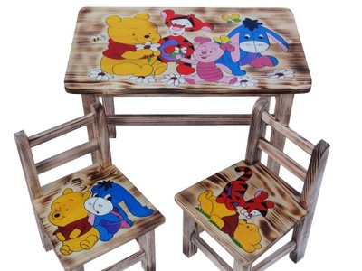 Stolik i 2 krzesełka drewniane dla dzieci