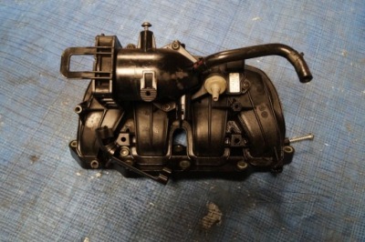 Vw touran lift колектор всмоктуючий 1.4tsi 03c129711q фото №1