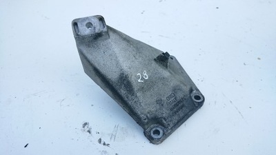 Audi a6 c5 2.5 tdi левая кронштейн двигателя 4b0199307g фото №1