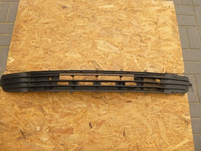 Corsa c combo решётка средняя бампер перед фото №1