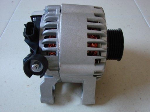 ALTERNATOR FORD FIESTA FUSION MAZDA 2 1,4 TDCI CD