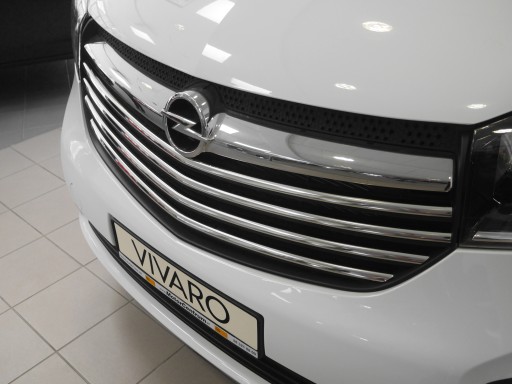 Накладки на решетку радиатора Opel Vivaro 2014+