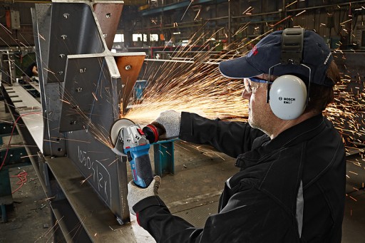 BOSCH Угловая шлифовальная машина GWS 19-125 CI 1900 Вт