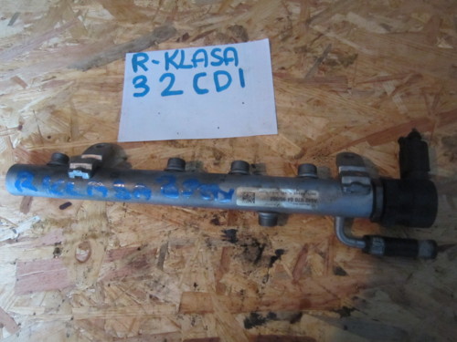 Listwa wtryskowa Mercedes R klasa W 251 3.2 CDI A6420700495