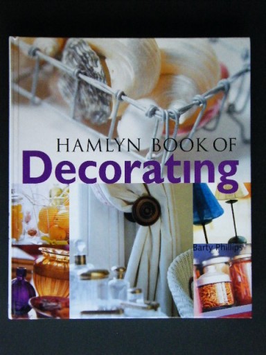 HAMLYN BOOK OF DECORATING ALBUM